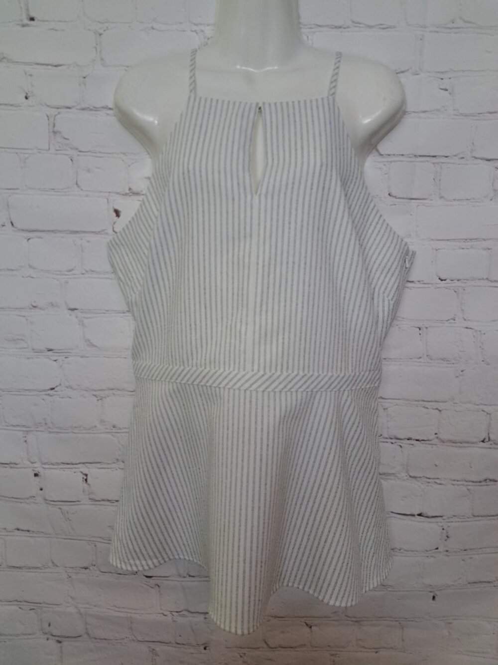Banana Republic High Neck Striped  Classic Elegant Top Size 6